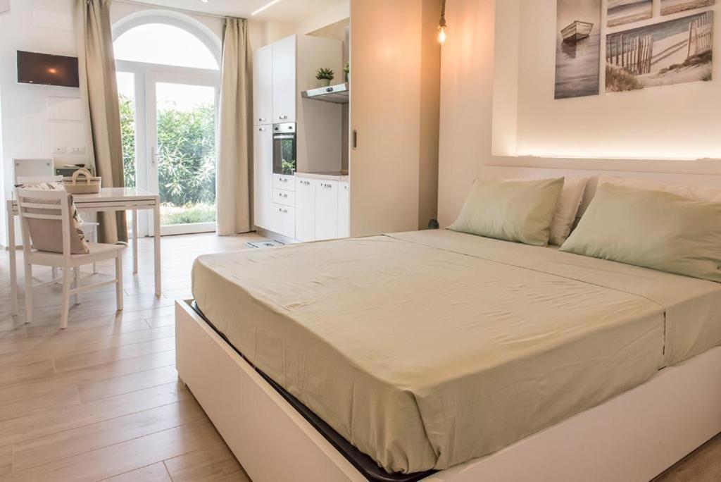 P010 - Porto Recanati, Nuovo Monolocale Fronte Mare ภายนอก รูปภาพ