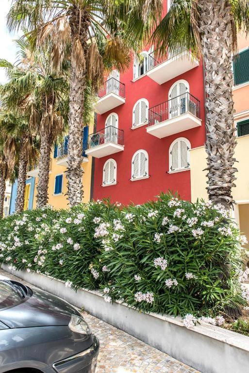 P010 - Porto Recanati, Nuovo Monolocale Fronte Mare ภายนอก รูปภาพ