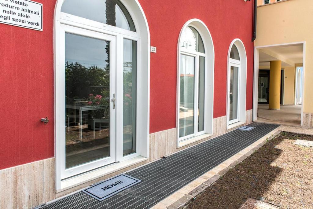 P010 - Porto Recanati, Nuovo Monolocale Fronte Mare ภายนอก รูปภาพ